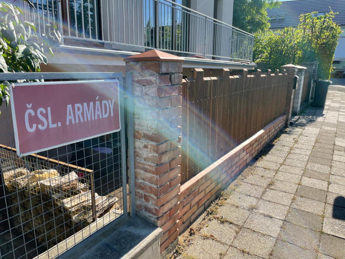 Apartman U Jirika Podebrady Luaran gambar