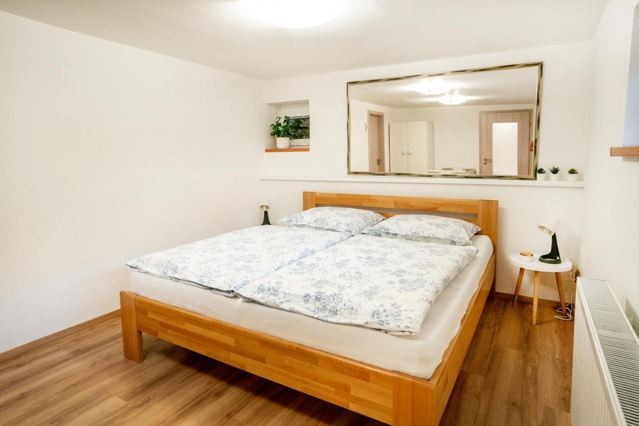Apartman U Jirika Podebrady Luaran gambar